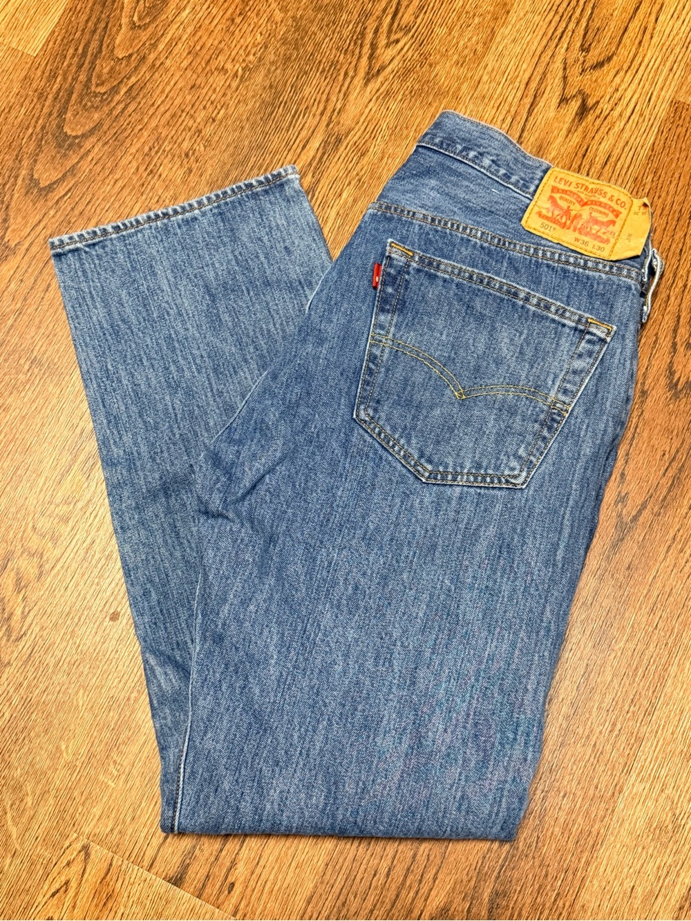 Levi's Men's Medium Blue Straight-Leg Jeans